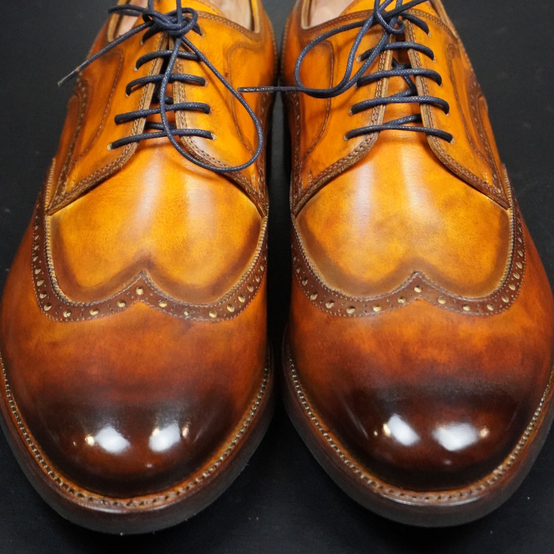 Zapatos Derby Quarter-Brogue con Pátina Artesanal