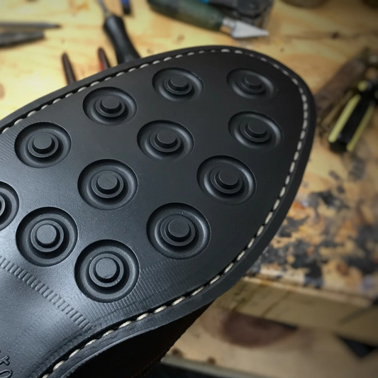 Servicio de Reparación: Cambio de Plantas (suela o caucho) en Zapatos