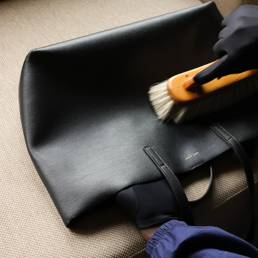 Servicio para Carteras: Limpieza y Mantenimiento